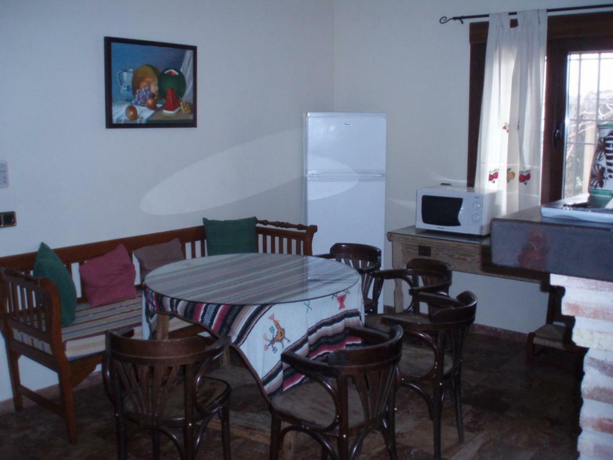 El Tamujo De Calatrava Hotel Belvis Buitenkant foto